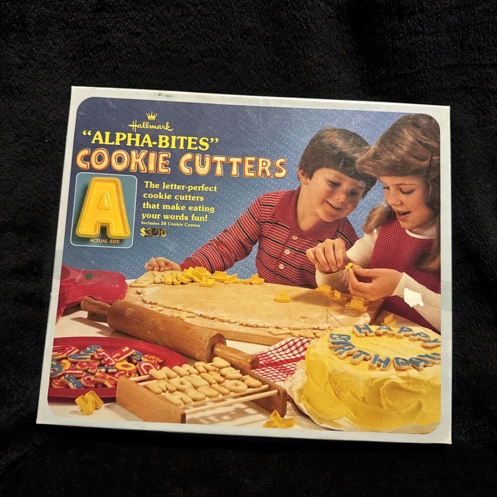 Vintage 70s Hallmark Alpha-Bites Cookie Cutters Set Alphabet Letters